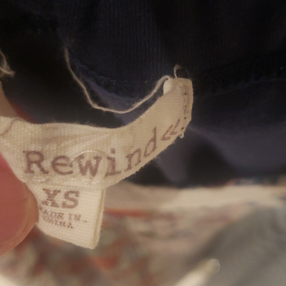 Top - Picture 2 of 3